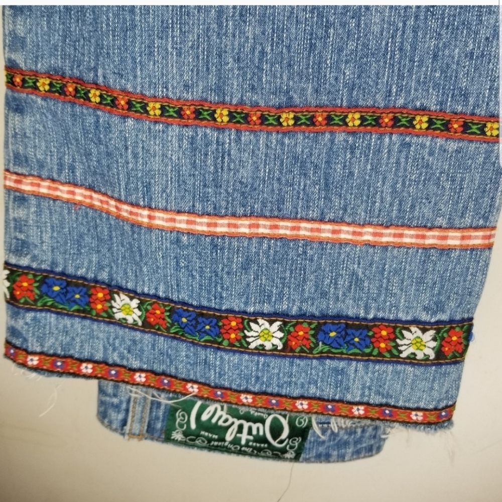 Vintage 90s Outlaw jeans floral ribbon raw hem 13